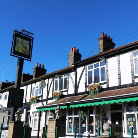 The Pheasant Inn Dunstable Exterior photo
