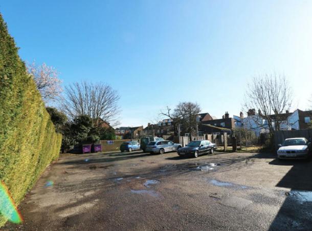 The Pheasant Inn Dunstable Exterior photo
